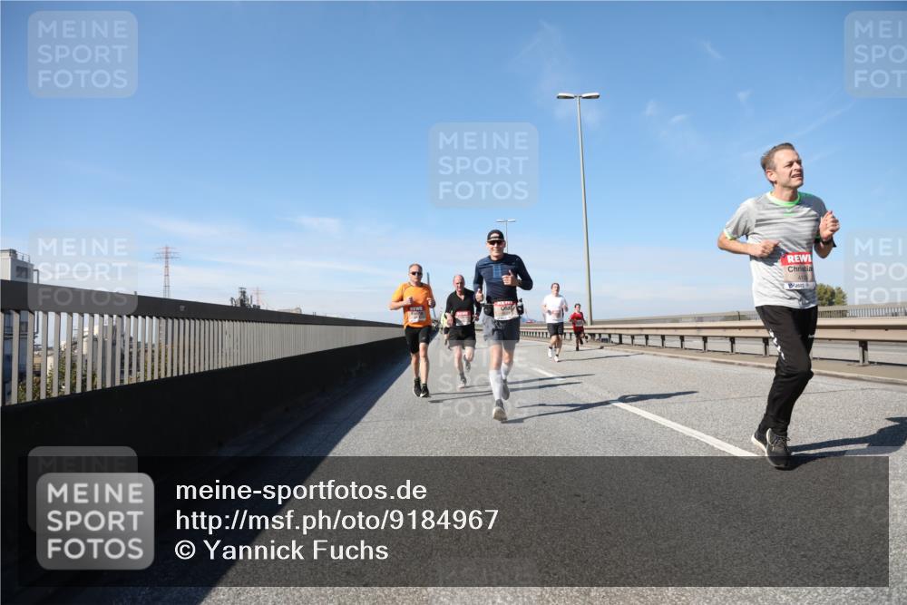03.10.2025 - Köhlbrandbrückenlauf Yannick Fuchs http://msf.ph/oto/9184967 03.10.2025 11:41:58 Position 3  meine-sportfotos.de