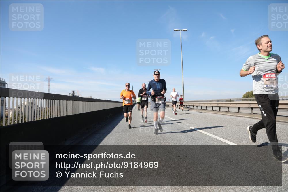 03.10.2025 - Köhlbrandbrückenlauf Yannick Fuchs http://msf.ph/oto/9184969 03.10.2025 11:41:58 Position 3 4105 meine-sportfotos.de