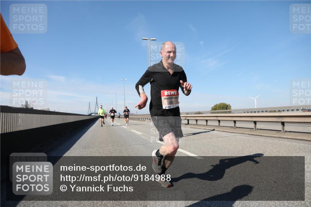03.10.2025 - Köhlbrandbrückenlauf Yannick Fuchs http://msf.ph/oto/9184988 03.10.2025 11:42:00 Position 3 4080 meine-sportfotos.de