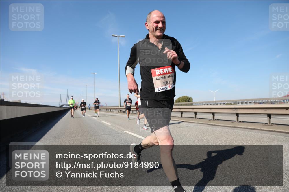 03.10.2025 - Köhlbrandbrückenlauf Yannick Fuchs http://msf.ph/oto/9184990 03.10.2025 11:42:00 Position 3 4080 meine-sportfotos.de