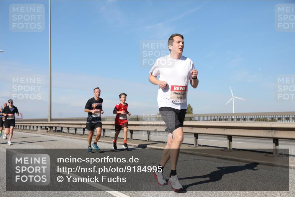 03.10.2025 - Köhlbrandbrückenlauf Yannick Fuchs http://msf.ph/oto/9184995 03.10.2025 11:42:01 Position 3 4068 meine-sportfotos.de