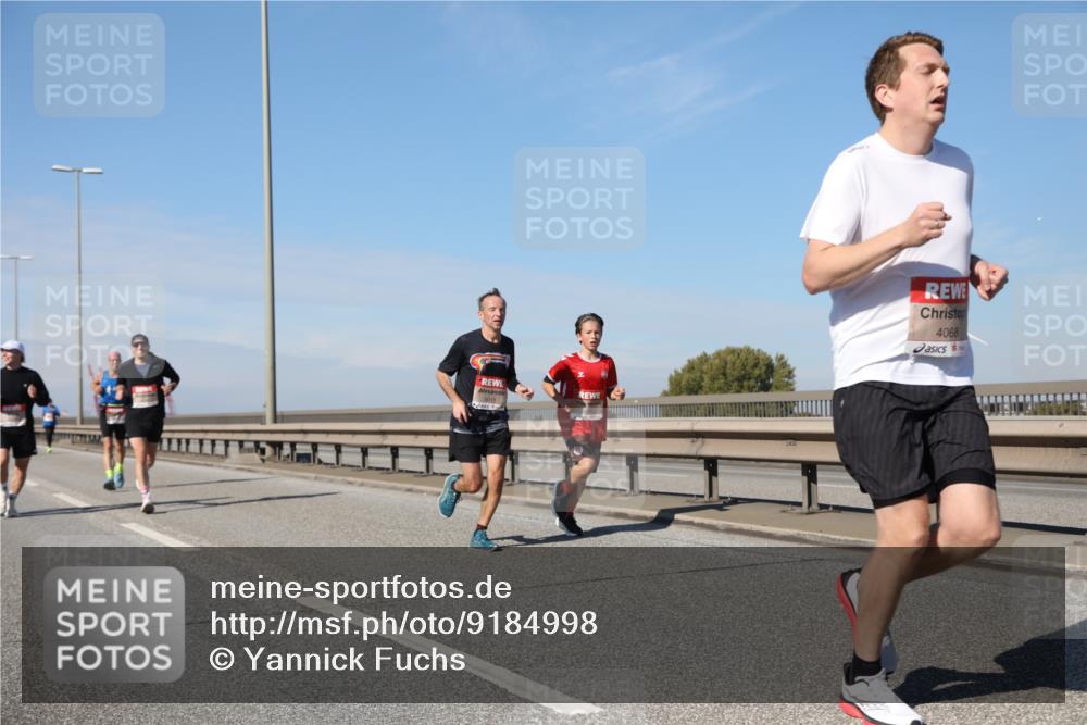 03.10.2025 - Köhlbrandbrückenlauf Yannick Fuchs http://msf.ph/oto/9184998 03.10.2025 11:42:01 Position 3 4068 meine-sportfotos.de