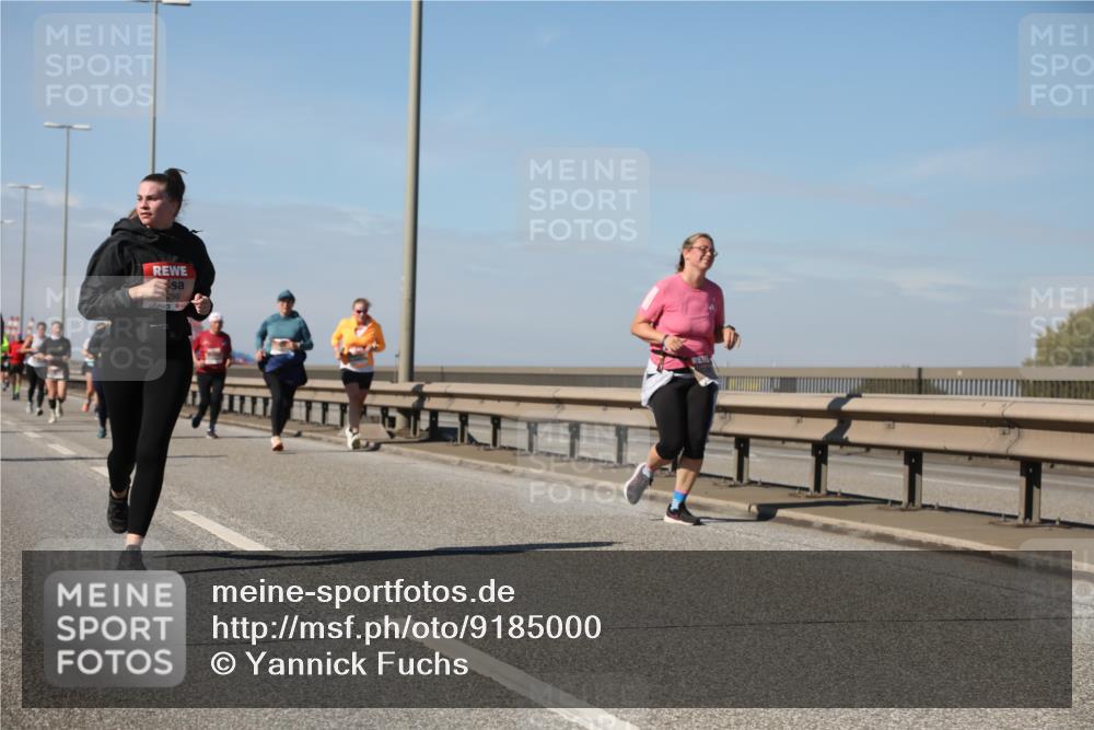 03.10.2025 - Köhlbrandbrückenlauf Yannick Fuchs http://msf.ph/oto/9185000 03.10.2025 12:03:11 Position 3 290 meine-sportfotos.de