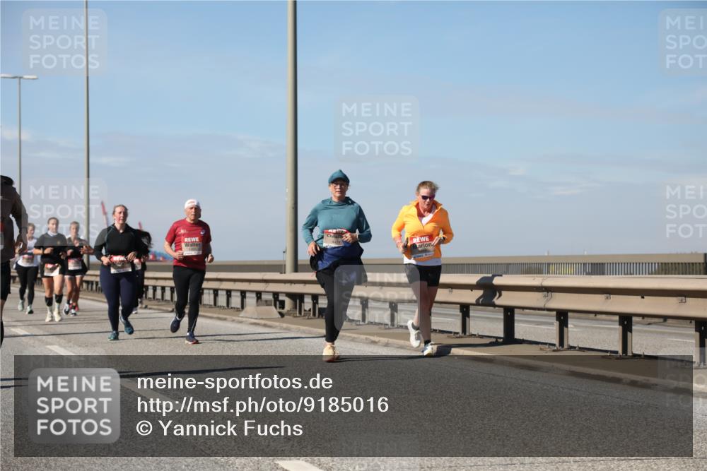 03.10.2025 - Köhlbrandbrückenlauf Yannick Fuchs http://msf.ph/oto/9185016 03.10.2025 12:03:14 Position 3  meine-sportfotos.de