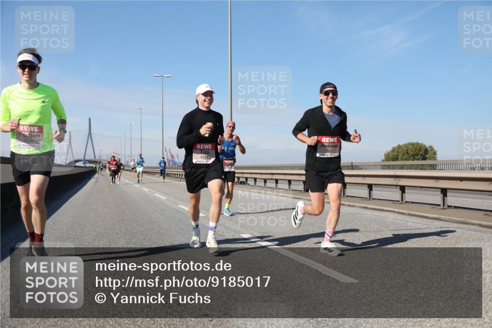 03.10.2025 - Köhlbrandbrückenlauf Yannick Fuchs http://msf.ph/oto/9185017 03.10.2025 11:42:04 Position 3 6519, 6518, 0520 meine-sportfotos.de