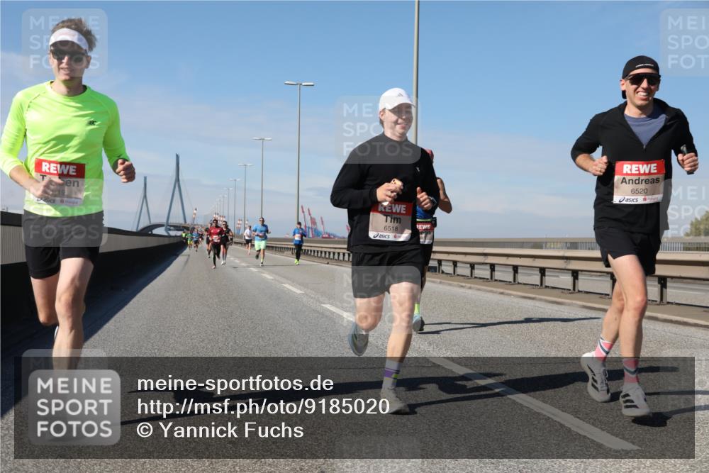 03.10.2025 - Köhlbrandbrückenlauf Yannick Fuchs http://msf.ph/oto/9185020 03.10.2025 11:42:04 Position 3 19, 6518, 6520 meine-sportfotos.de