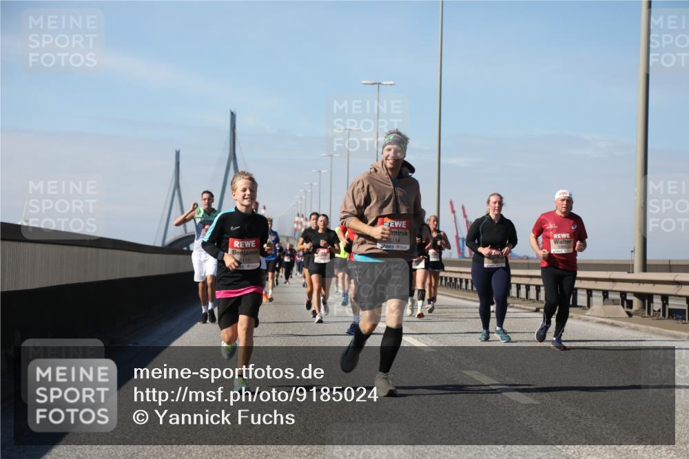 03.10.2025 - Köhlbrandbrückenlauf Yannick Fuchs http://msf.ph/oto/9185024 03.10.2025 12:03:15 Position 3  meine-sportfotos.de