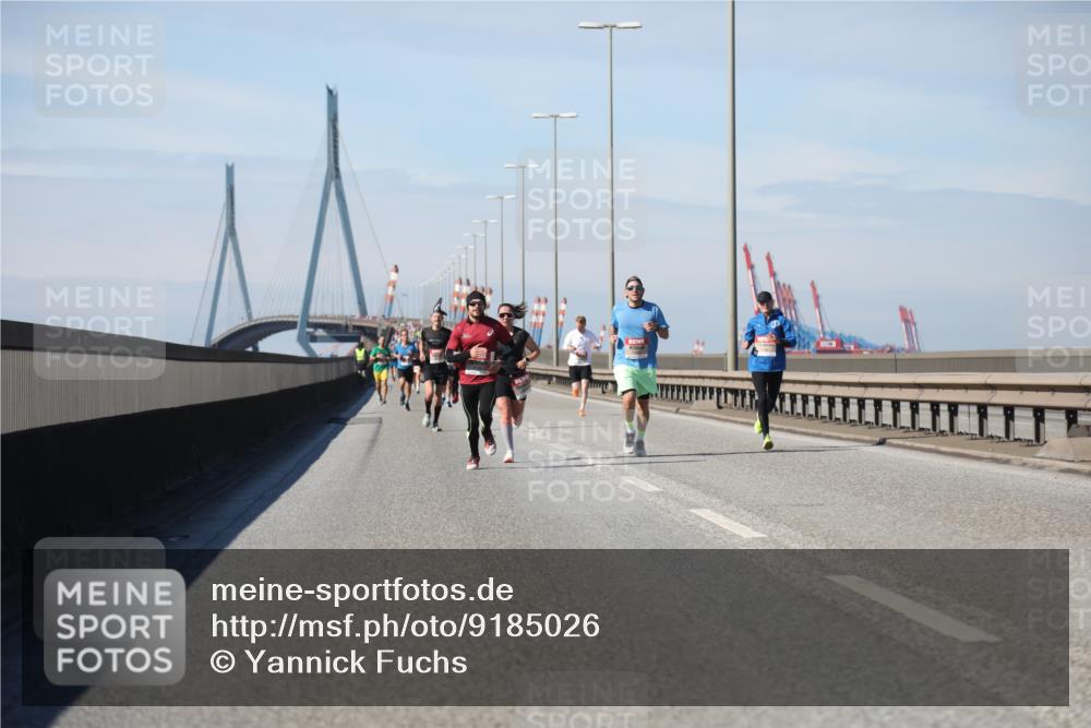 03.10.2025 - Köhlbrandbrückenlauf Yannick Fuchs http://msf.ph/oto/9185026 03.10.2025 11:42:05 Position 3  meine-sportfotos.de