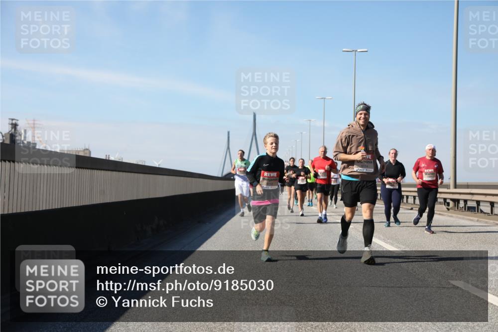03.10.2025 - Köhlbrandbrückenlauf Yannick Fuchs http://msf.ph/oto/9185030 03.10.2025 12:03:15 Position 3 6114 meine-sportfotos.de