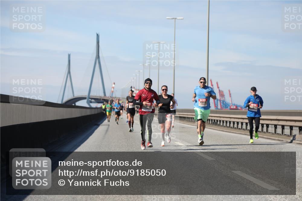 03.10.2025 - Köhlbrandbrückenlauf Yannick Fuchs http://msf.ph/oto/9185050 03.10.2025 11:42:07 Position 3  meine-sportfotos.de