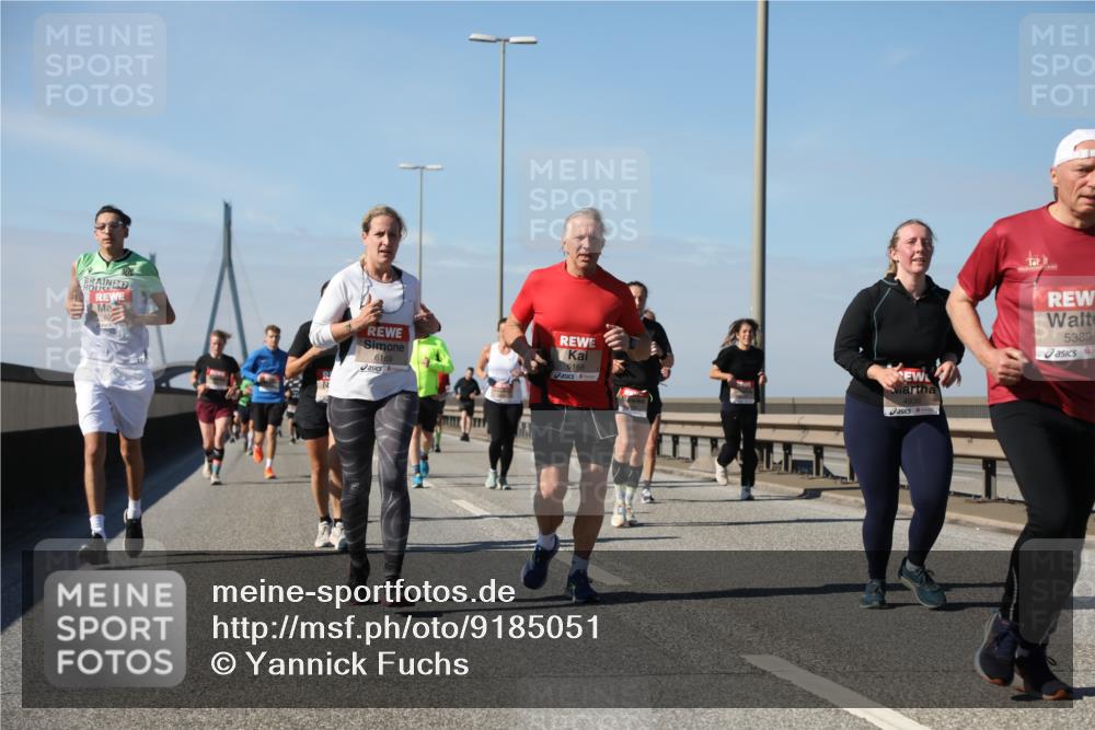 03.10.2025 - Köhlbrandbrückenlauf Yannick Fuchs http://msf.ph/oto/9185051 03.10.2025 12:03:18 Position 3 247, 6169, 168, 4936, 5389 meine-sportfotos.de