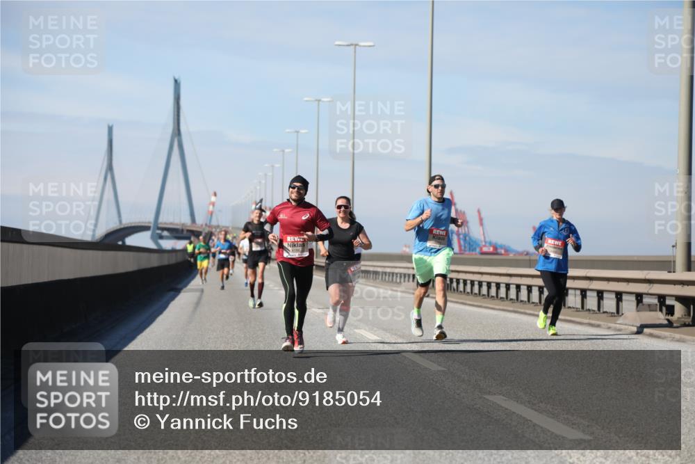 03.10.2025 - Köhlbrandbrückenlauf Yannick Fuchs http://msf.ph/oto/9185054 03.10.2025 11:42:07 Position 3 4186 meine-sportfotos.de