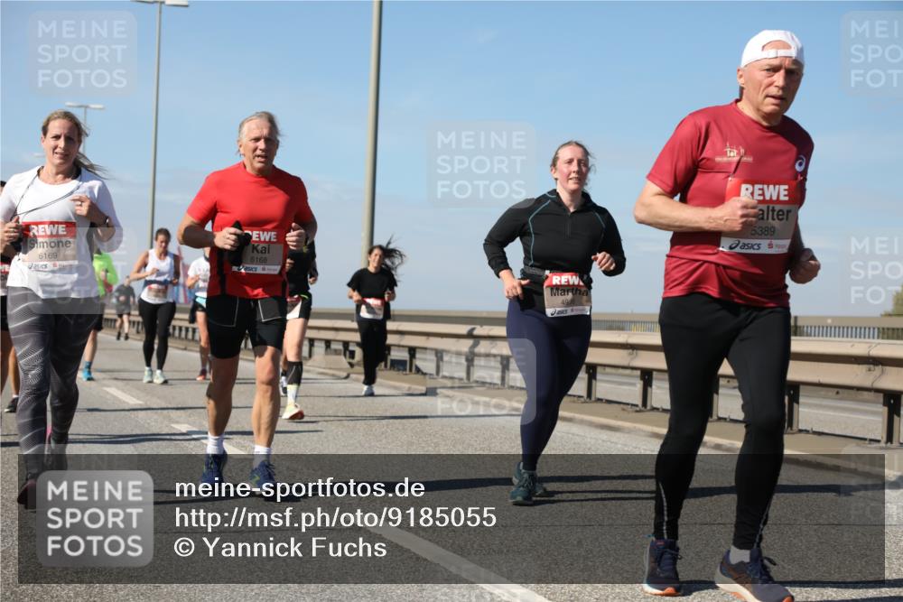 03.10.2025 - Köhlbrandbrückenlauf Yannick Fuchs http://msf.ph/oto/9185055 03.10.2025 12:03:19 Position 3 6169, 6168, 4936, 5389 meine-sportfotos.de