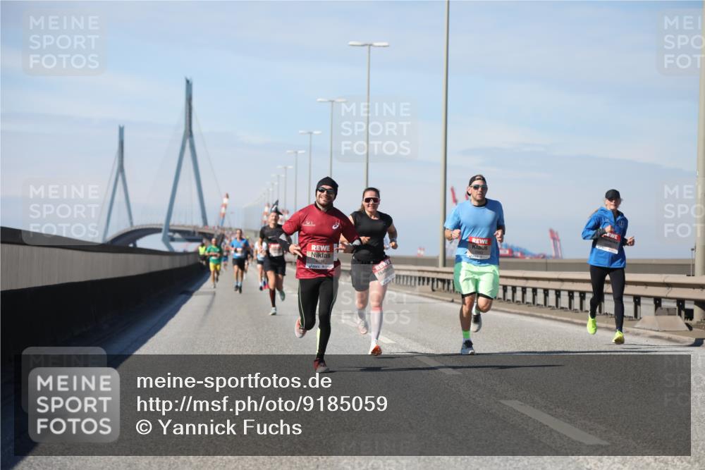 03.10.2025 - Köhlbrandbrückenlauf Yannick Fuchs http://msf.ph/oto/9185059 03.10.2025 11:42:08 Position 3  meine-sportfotos.de