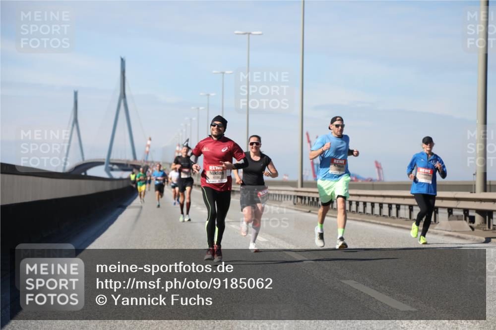 03.10.2025 - Köhlbrandbrückenlauf Yannick Fuchs http://msf.ph/oto/9185062 03.10.2025 11:42:08 Position 3 4186 meine-sportfotos.de