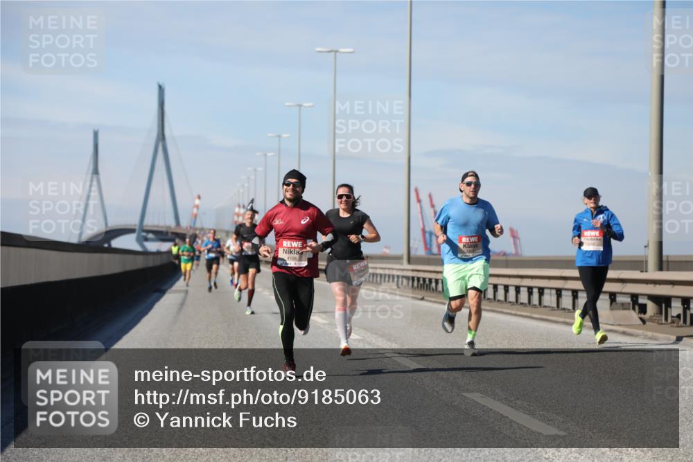 03.10.2025 - Köhlbrandbrückenlauf Yannick Fuchs http://msf.ph/oto/9185063 03.10.2025 11:42:08 Position 3 4186 meine-sportfotos.de