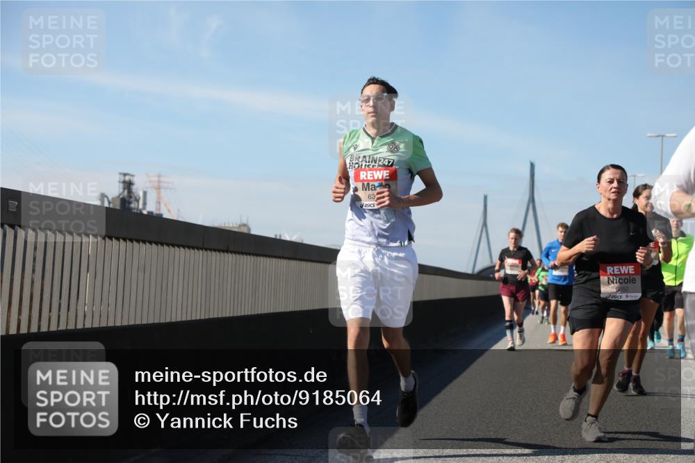 03.10.2025 - Köhlbrandbrückenlauf Yannick Fuchs http://msf.ph/oto/9185064 03.10.2025 12:03:20 Position 3 247, 63, 6652 meine-sportfotos.de
