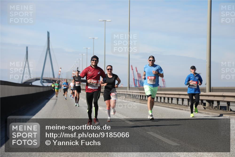 03.10.2025 - Köhlbrandbrückenlauf Yannick Fuchs http://msf.ph/oto/9185066 03.10.2025 11:42:08 Position 3  meine-sportfotos.de