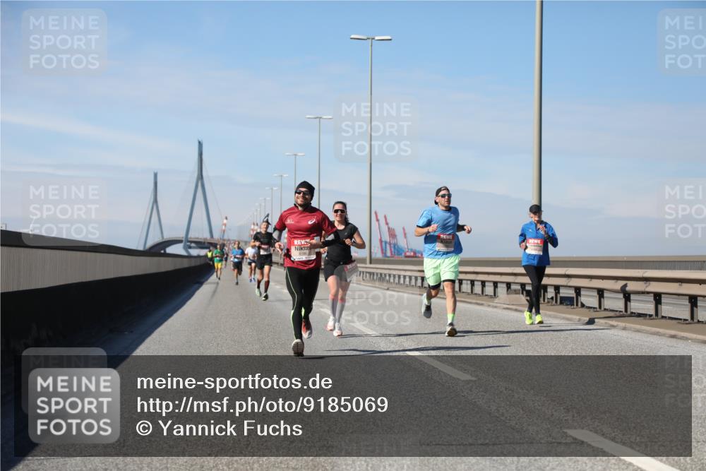 03.10.2025 - Köhlbrandbrückenlauf Yannick Fuchs http://msf.ph/oto/9185069 03.10.2025 11:42:09 Position 3 4186 meine-sportfotos.de
