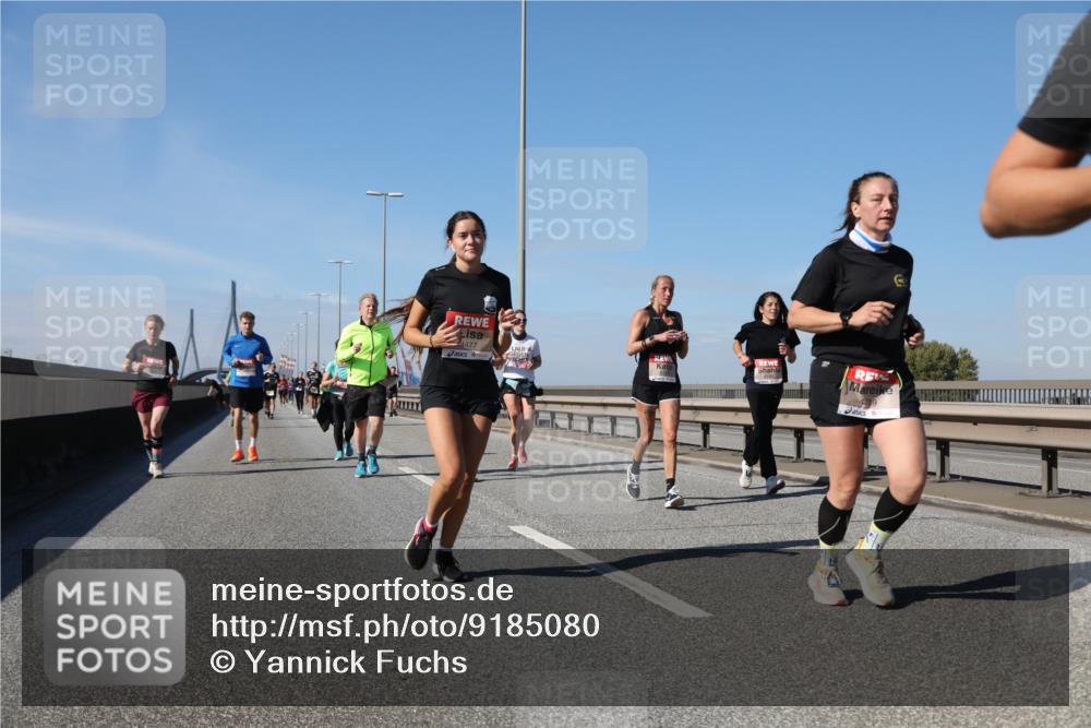 03.10.2025 - Köhlbrandbrückenlauf Yannick Fuchs http://msf.ph/oto/9185080 03.10.2025 12:03:22 Position 3 4477 meine-sportfotos.de
