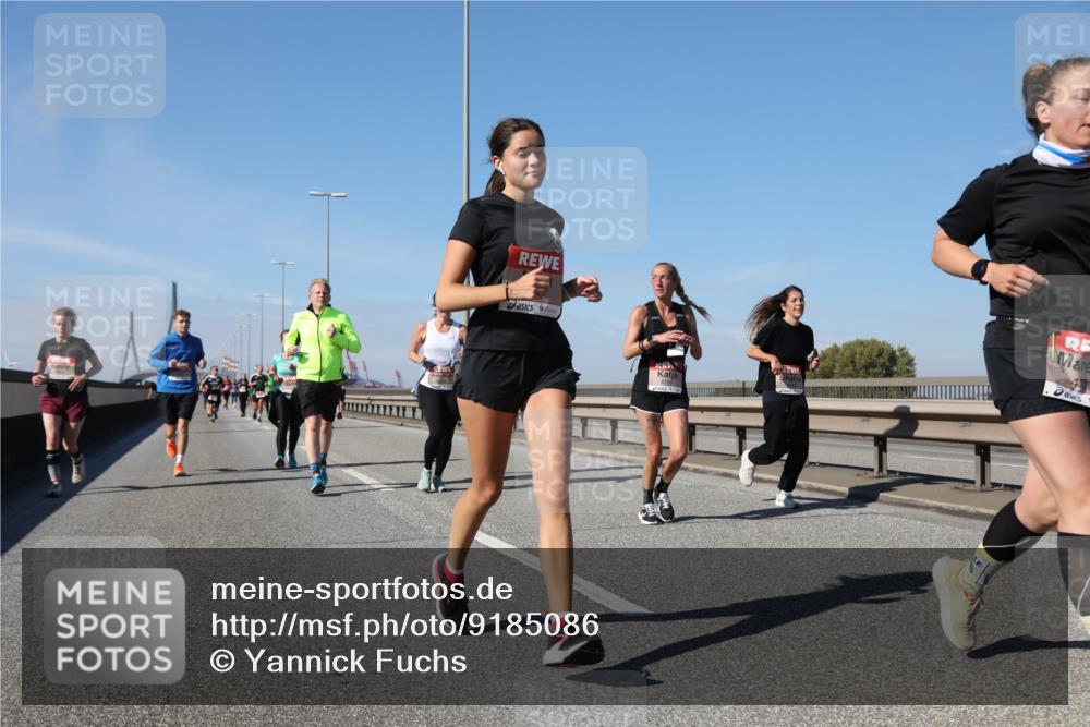 03.10.2025 - Köhlbrandbrückenlauf Yannick Fuchs http://msf.ph/oto/9185086 03.10.2025 12:03:23 Position 3 6199, 471 meine-sportfotos.de