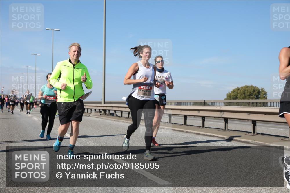 03.10.2025 - Köhlbrandbrückenlauf Yannick Fuchs http://msf.ph/oto/9185095 03.10.2025 12:03:24 Position 3 6394 meine-sportfotos.de