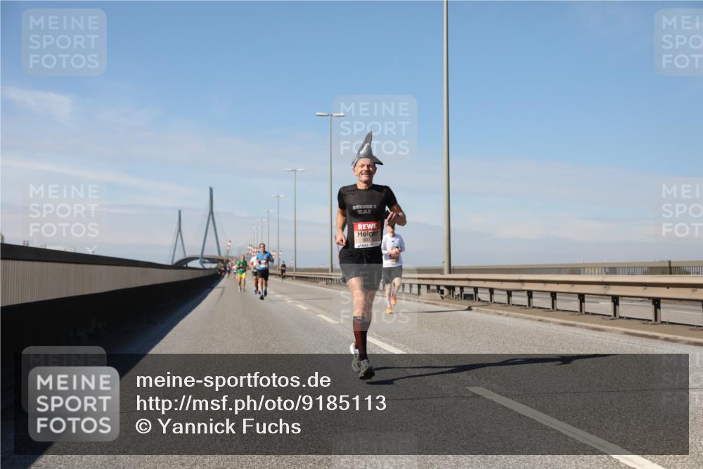 03.10.2025 - Köhlbrandbrückenlauf Yannick Fuchs http://msf.ph/oto/9185113 03.10.2025 11:42:14 Position 3 6417 meine-sportfotos.de