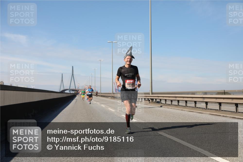 03.10.2025 - Köhlbrandbrückenlauf Yannick Fuchs http://msf.ph/oto/9185116 03.10.2025 11:42:14 Position 3 6417 meine-sportfotos.de