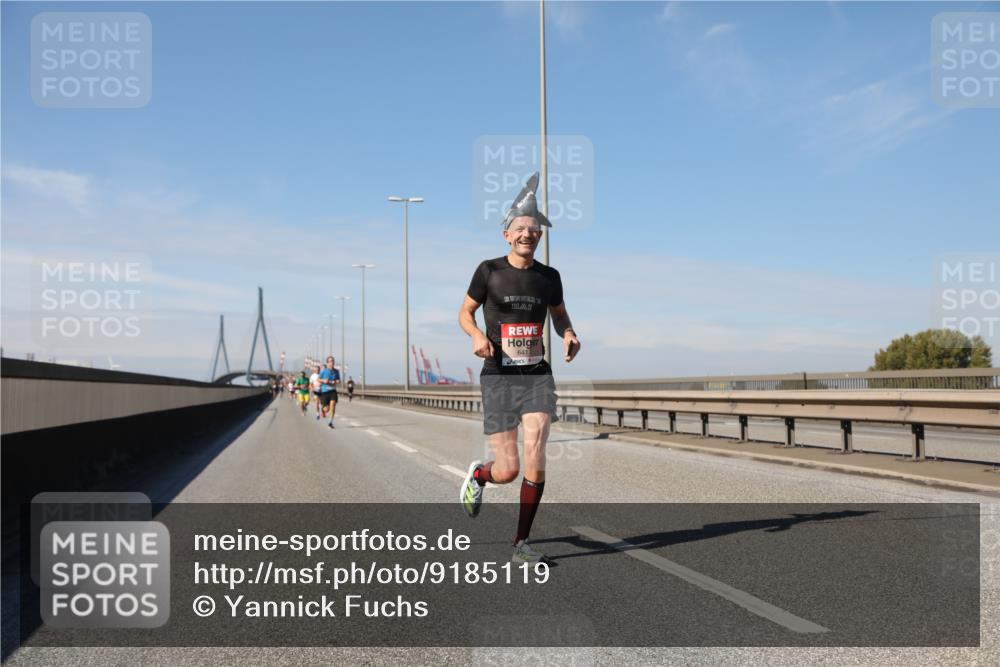 03.10.2025 - Köhlbrandbrückenlauf Yannick Fuchs http://msf.ph/oto/9185119 03.10.2025 11:42:15 Position 3 6417 meine-sportfotos.de
