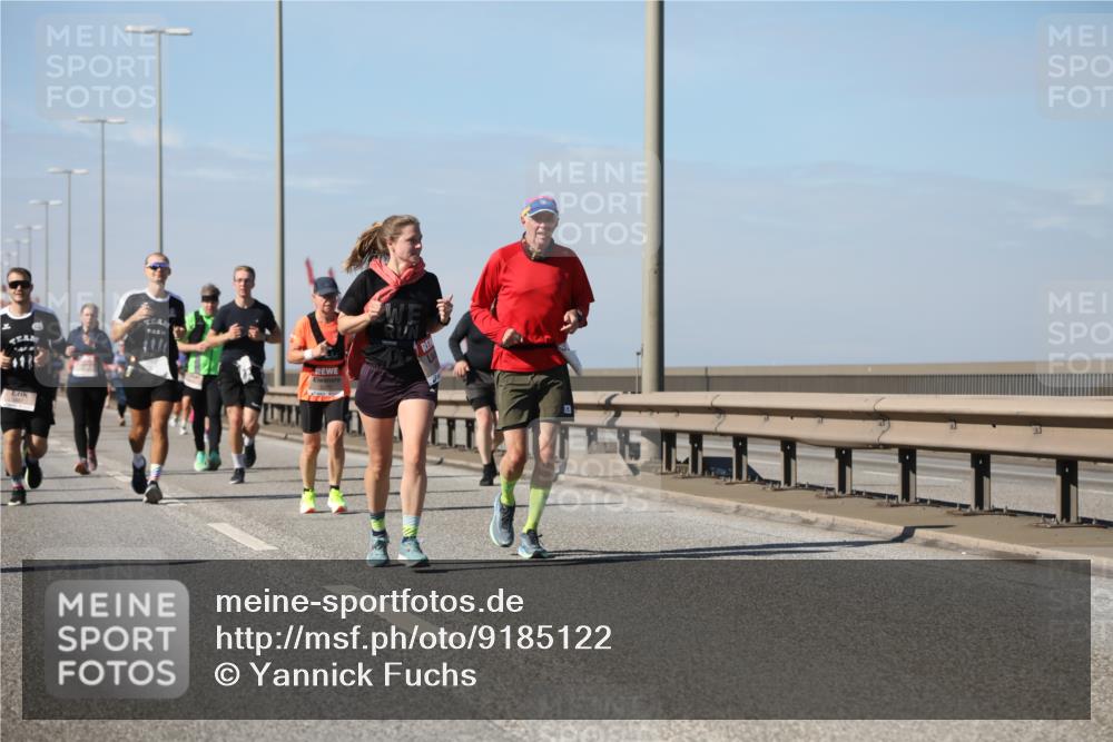 03.10.2025 - Köhlbrandbrückenlauf Yannick Fuchs http://msf.ph/oto/9185122 03.10.2025 12:03:28 Position 3  meine-sportfotos.de