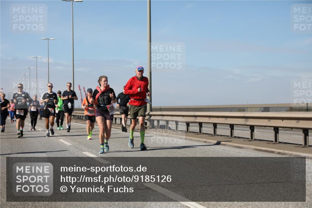 03.10.2025 - Köhlbrandbrückenlauf Yannick Fuchs http://msf.ph/oto/9185126 03.10.2025 12:03:29 Position 3  meine-sportfotos.de