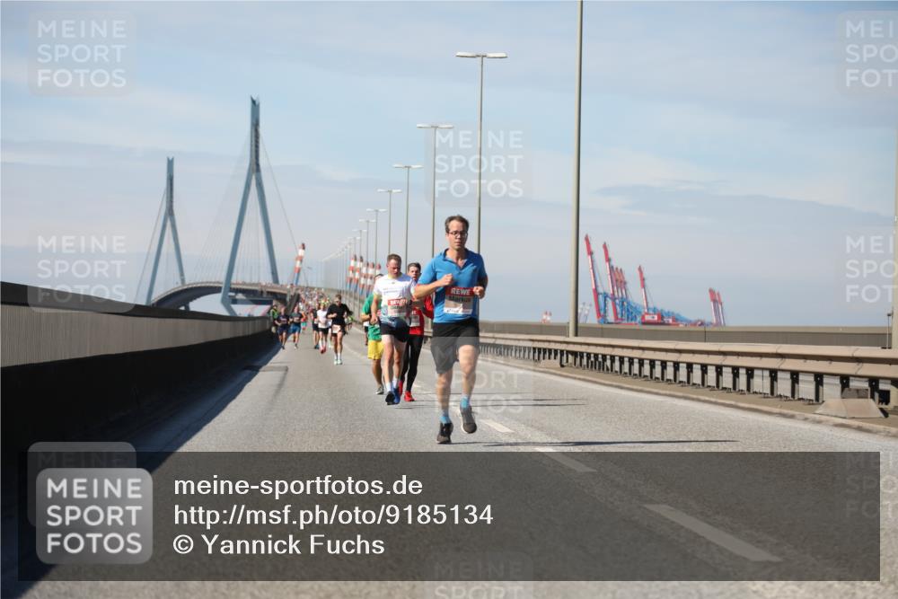 03.10.2025 - Köhlbrandbrückenlauf Yannick Fuchs http://msf.ph/oto/9185134 03.10.2025 11:42:17 Position 3  meine-sportfotos.de