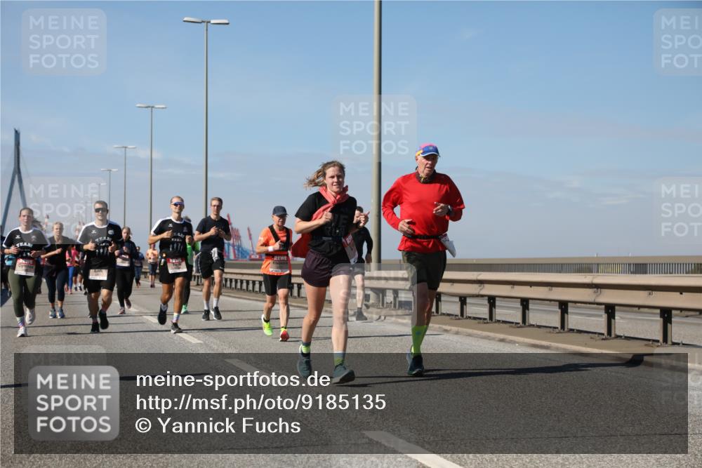 03.10.2025 - Köhlbrandbrückenlauf Yannick Fuchs http://msf.ph/oto/9185135 03.10.2025 12:03:29 Position 3  meine-sportfotos.de