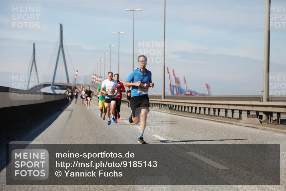 03.10.2025 - Köhlbrandbrückenlauf Yannick Fuchs http://msf.ph/oto/9185143 03.10.2025 11:42:18 Position 3  meine-sportfotos.de