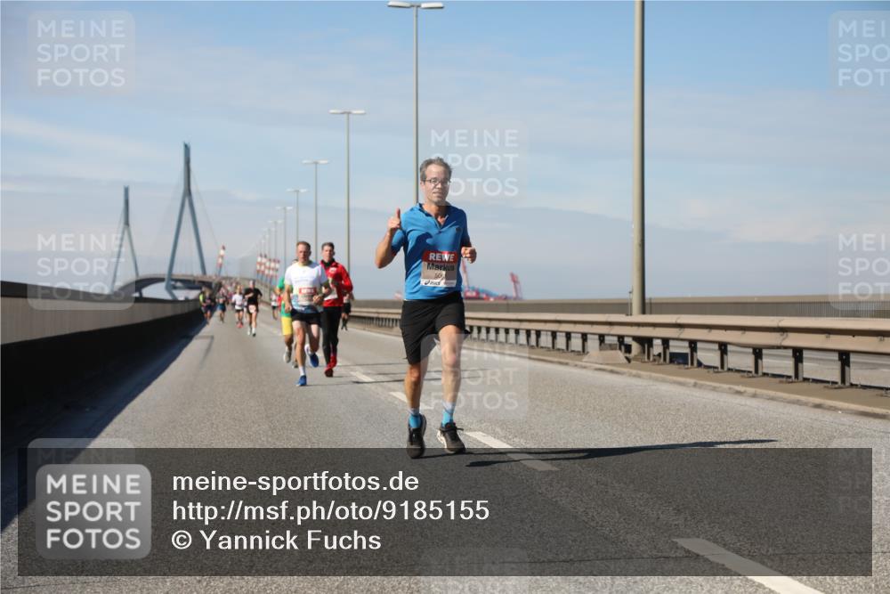 03.10.2025 - Köhlbrandbrückenlauf Yannick Fuchs http://msf.ph/oto/9185155 03.10.2025 11:42:19 Position 3 500 meine-sportfotos.de