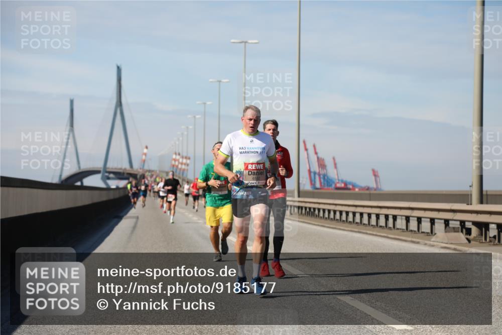03.10.2025 - Köhlbrandbrückenlauf Yannick Fuchs http://msf.ph/oto/9185177 03.10.2025 11:42:21 Position 3 6152 meine-sportfotos.de