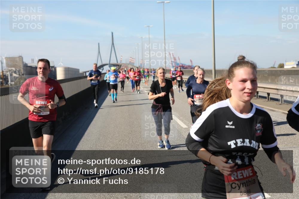 03.10.2025 - Köhlbrandbrückenlauf Yannick Fuchs http://msf.ph/oto/9185178 03.10.2025 12:03:36 Position 3 27, 5888 meine-sportfotos.de