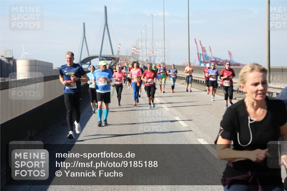 03.10.2025 - Köhlbrandbrückenlauf Yannick Fuchs http://msf.ph/oto/9185188 03.10.2025 12:03:37 Position 3  meine-sportfotos.de