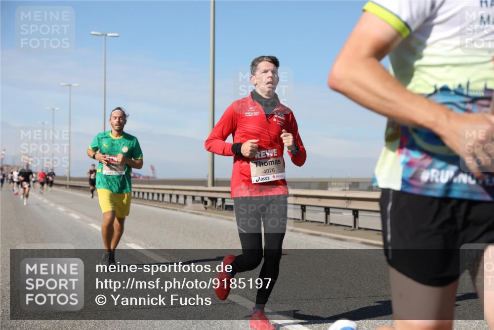 03.10.2025 - Köhlbrandbrückenlauf Yannick Fuchs http://msf.ph/oto/9185197 03.10.2025 11:42:24 Position 3 4076 meine-sportfotos.de