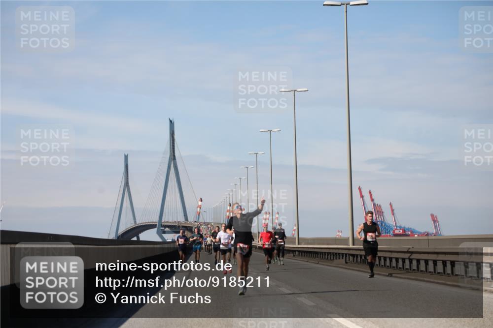 03.10.2025 - Köhlbrandbrückenlauf Yannick Fuchs http://msf.ph/oto/9185211 03.10.2025 11:42:26 Position 3  meine-sportfotos.de