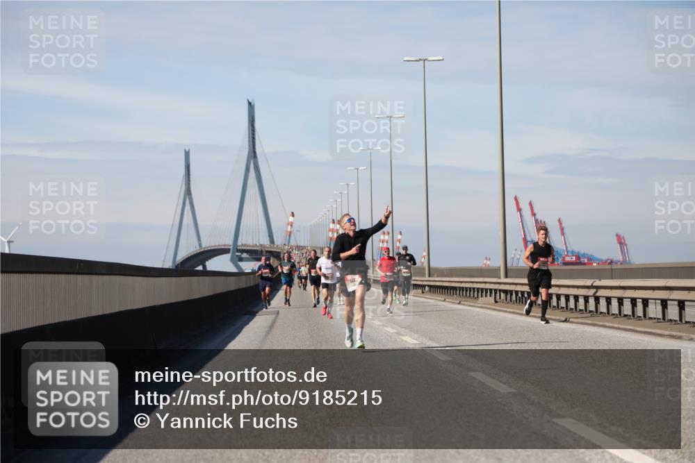 03.10.2025 - Köhlbrandbrückenlauf Yannick Fuchs http://msf.ph/oto/9185215 03.10.2025 11:42:27 Position 3  meine-sportfotos.de