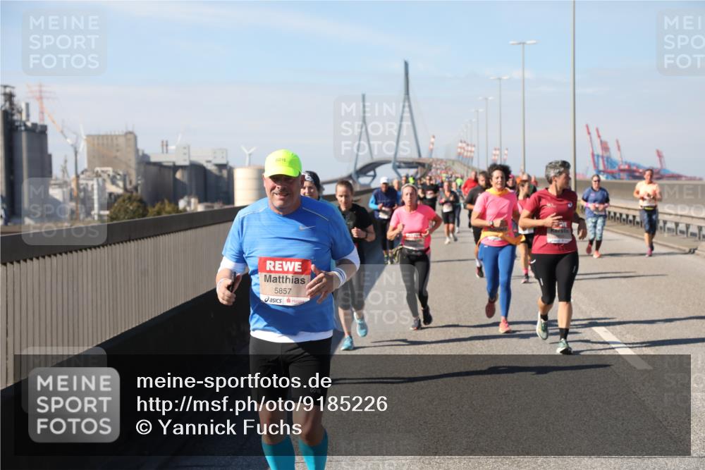 03.10.2025 - Köhlbrandbrückenlauf Yannick Fuchs http://msf.ph/oto/9185226 03.10.2025 12:03:42 Position 3 5857 meine-sportfotos.de