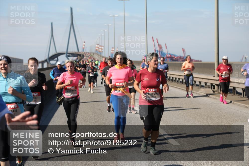 03.10.2025 - Köhlbrandbrückenlauf Yannick Fuchs http://msf.ph/oto/9185232 03.10.2025 12:03:43 Position 3 117, 6149, 4810 meine-sportfotos.de