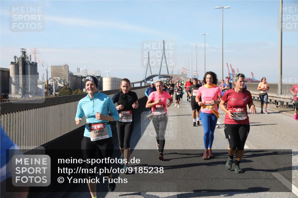 03.10.2025 - Köhlbrandbrückenlauf Yannick Fuchs http://msf.ph/oto/9185238 03.10.2025 12:03:44 Position 3 5473, 5117, 4810 meine-sportfotos.de