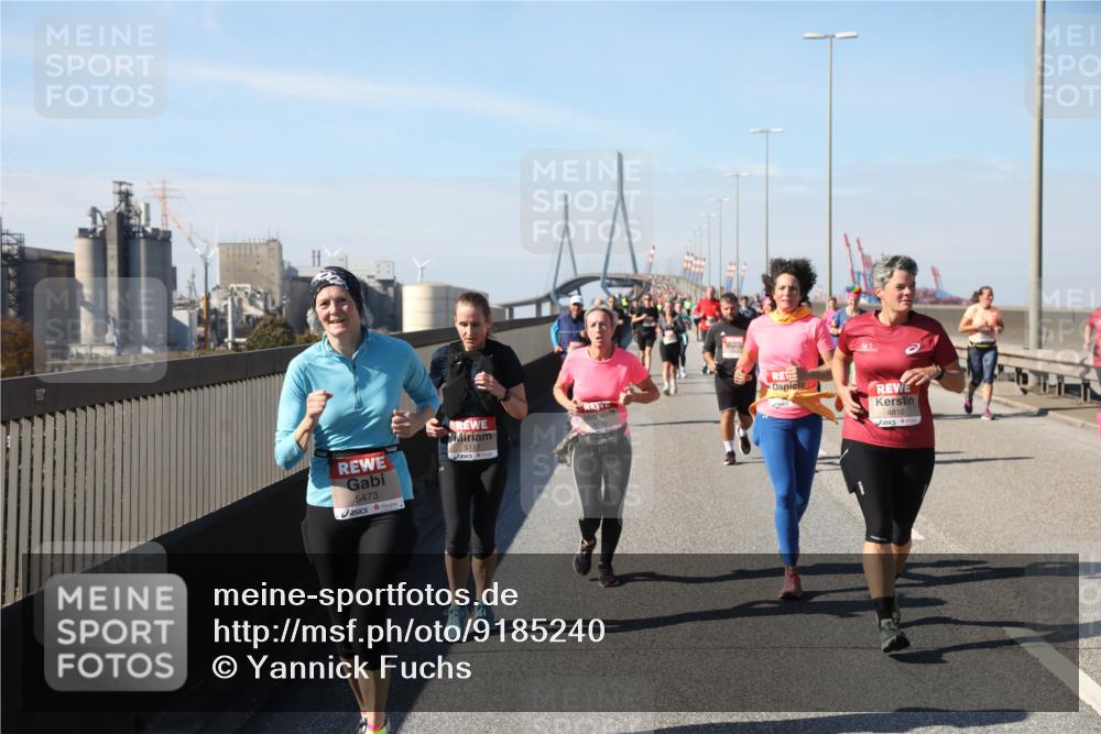 03.10.2025 - Köhlbrandbrückenlauf Yannick Fuchs http://msf.ph/oto/9185240 03.10.2025 12:03:44 Position 3 5473, 5117, 4810 meine-sportfotos.de
