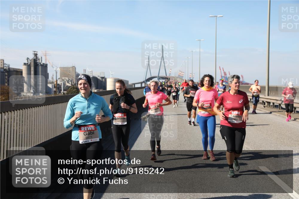 03.10.2025 - Köhlbrandbrückenlauf Yannick Fuchs http://msf.ph/oto/9185242 03.10.2025 12:03:44 Position 3 5473, 7190, 5117, 4810 meine-sportfotos.de