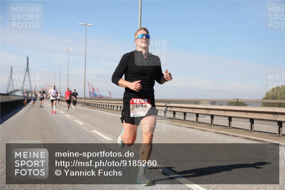 03.10.2025 - Köhlbrandbrückenlauf Yannick Fuchs http://msf.ph/oto/9185260 03.10.2025 11:42:32 Position 3 4248 meine-sportfotos.de