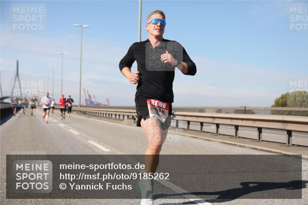 03.10.2025 - Köhlbrandbrückenlauf Yannick Fuchs http://msf.ph/oto/9185262 03.10.2025 11:42:32 Position 3 15, 8 meine-sportfotos.de