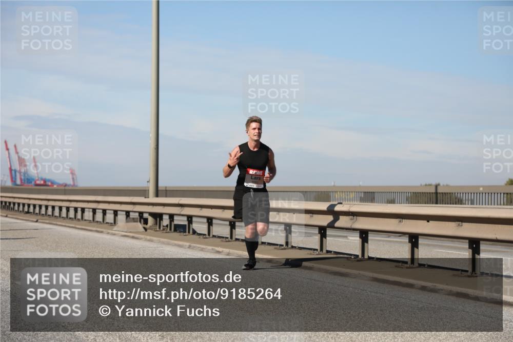 03.10.2025 - Köhlbrandbrückenlauf Yannick Fuchs http://msf.ph/oto/9185264 03.10.2025 11:42:33 Position 3  meine-sportfotos.de