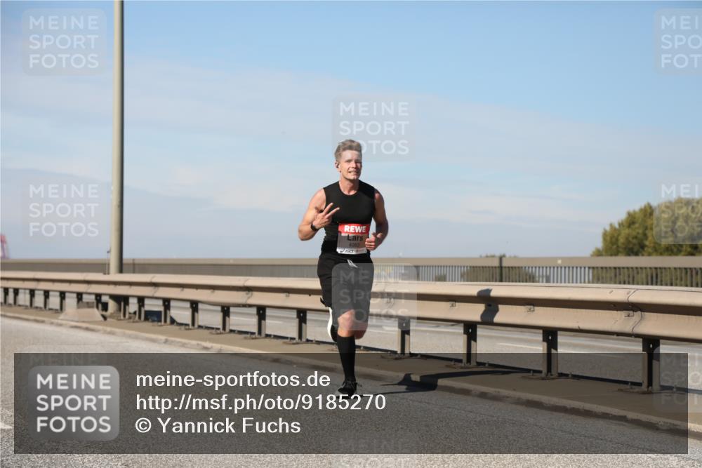03.10.2025 - Köhlbrandbrückenlauf Yannick Fuchs http://msf.ph/oto/9185270 03.10.2025 11:42:34 Position 3 4083 meine-sportfotos.de